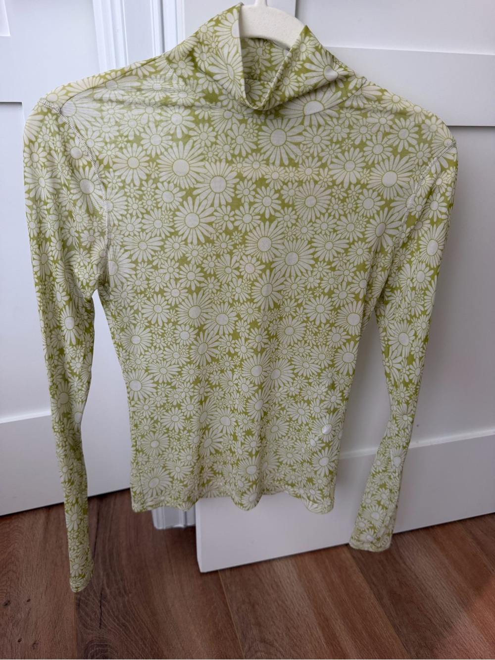 Levi's Green Floral Long-Sleeve Turtleneck Tee